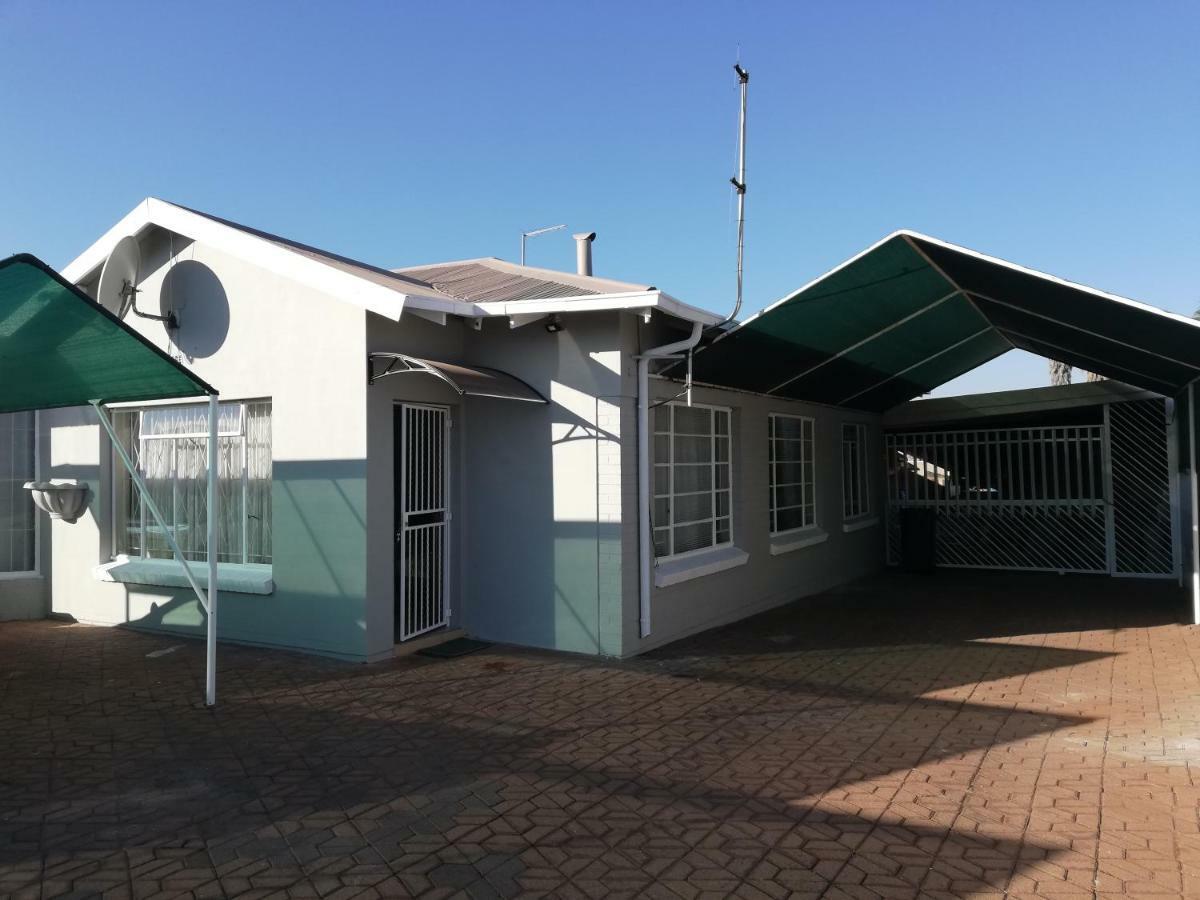 Willow Guest House Boksburg Εξωτερικό φωτογραφία